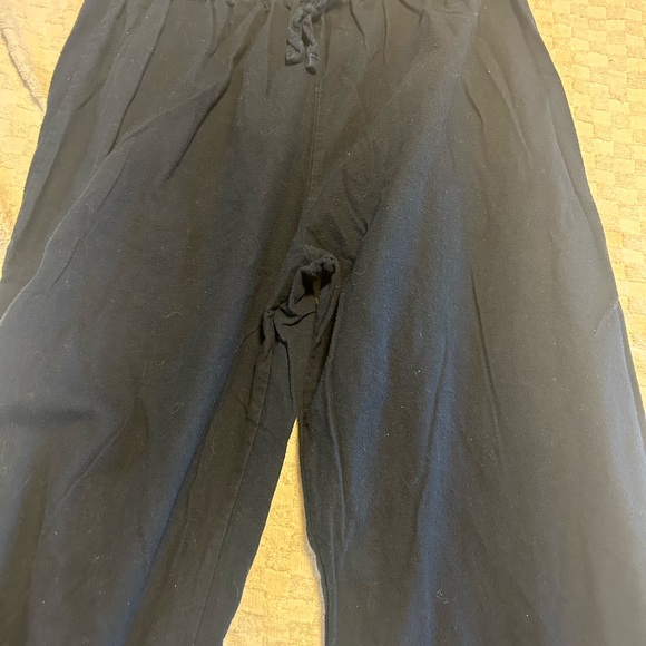 L.L. Bean women’s Navy Sweatpants - Picture 1 of 3
